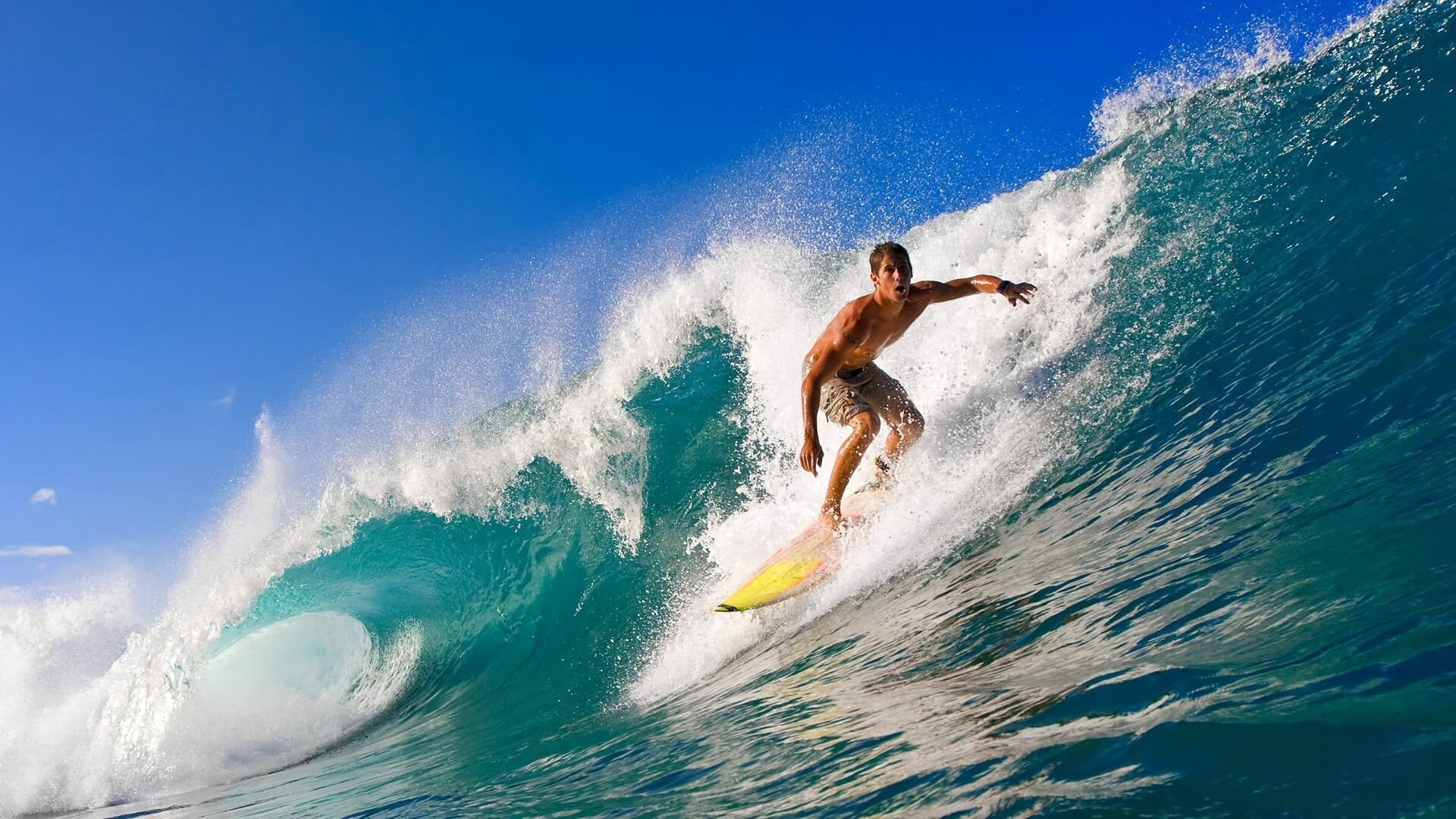 历史性时刻：足球赛场上的“第一次”事件，足球史上的第一场比赛